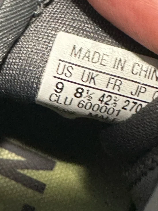 Adidas  sz 9 Men's Gray Athletic Sneakers with Black Accents - Picture 4 of 4